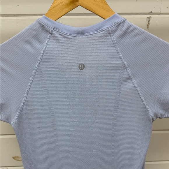 Lululemon Swiftly Tech Short Sleeve 2.0 Top Size 4 - Picture 6 of 12